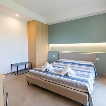 Molo Brin Rooms&suites Affittacamere