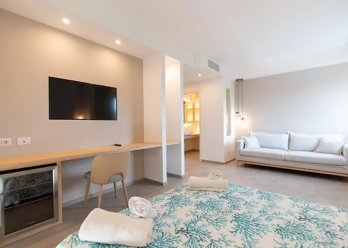 Molo Brin Rooms&suites