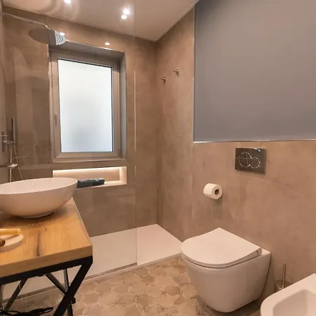 Affittacamere Molo Brin Rooms&suites