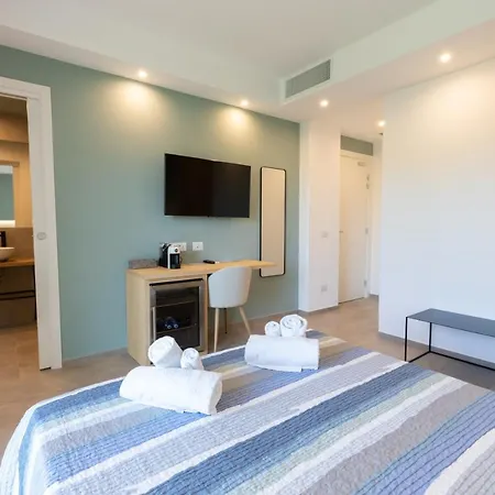 Molo Brin Rooms&suites *