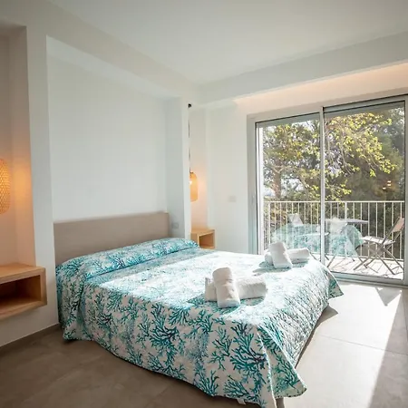 Molo Brin Rooms&suites *